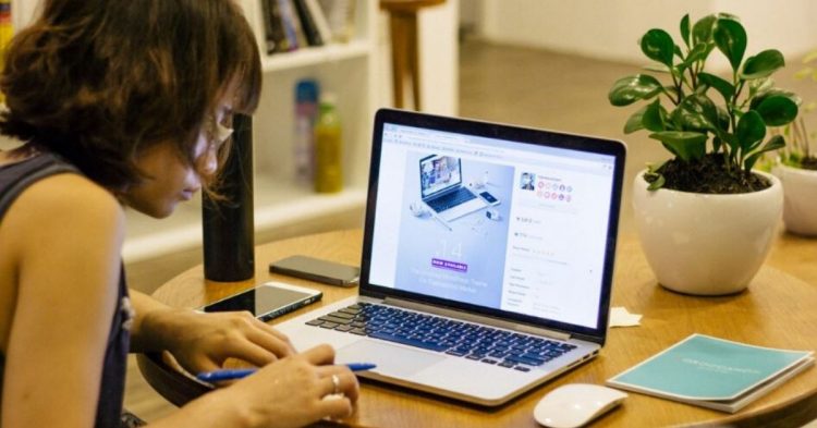 Senarai Industri Yang Masih Membuka Peluang Pekerjaan Semasa Berlakunya Wabak COVID-19