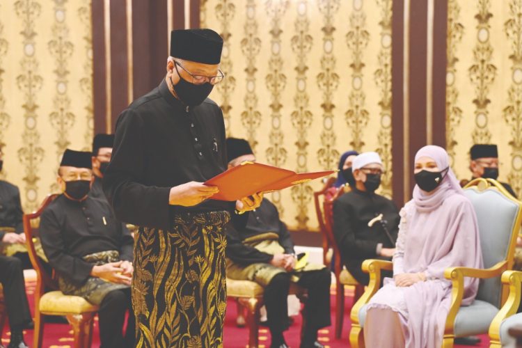 [Senarai Lengkap] Menteri Kabinet & Timbalan Menteri Beserta Portfolio Untuk Rujukan Peperiksaan Anda